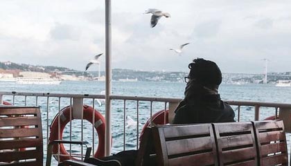 贝宁政变：军人夺权引发国家动荡